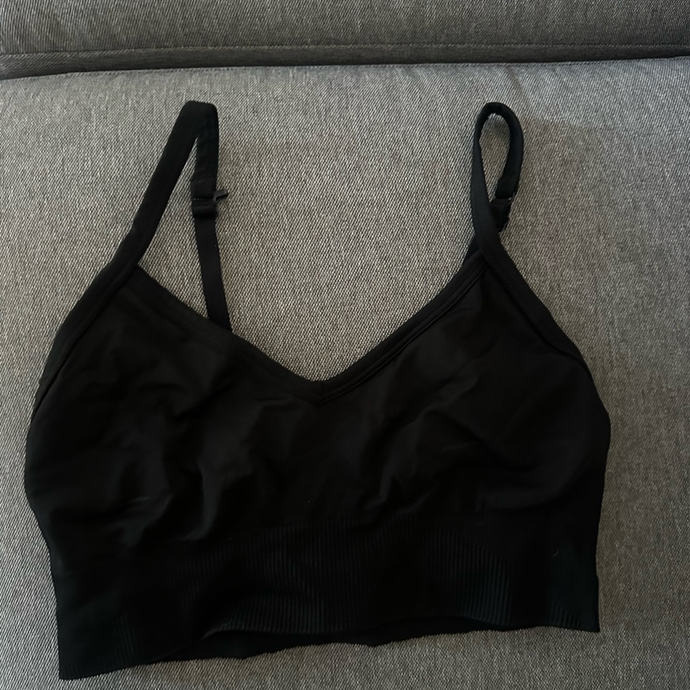 Black Women's Sports Bra